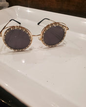 Load image into Gallery viewer, Glam V Luxe Chic Eyewear