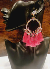 Load image into Gallery viewer, Glam V Luxe Her Queedom Collection Show Stopper Jewelry