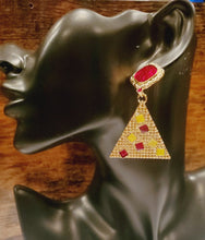 Load image into Gallery viewer, Glam V Luxe Her Queedom Collection Show Stopper Jewelry