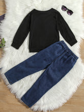 Load image into Gallery viewer, Kids Heart Graphic Sweatshirt and Destroyed Pants Set