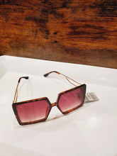 Load image into Gallery viewer, Shades by Glam V Luxe- Eye Candy, Sitting in the Park Collection
