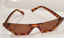 Load image into Gallery viewer, Glam V Luxe KinFolks Collection- Iconic Retro Sunglasses
