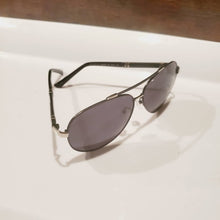 Load image into Gallery viewer, Glam V Luxe - The Ricardo Collection Men  Driving Eyewear
